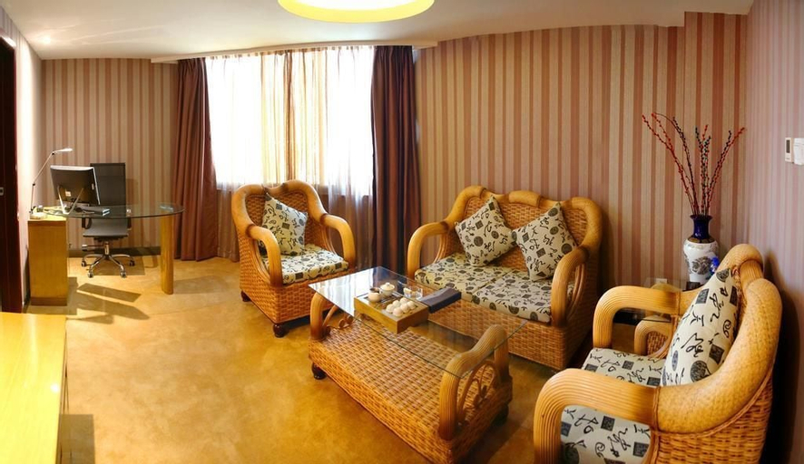 Bedroom 2, Xiamen Plaza Hotel, Xiamen
