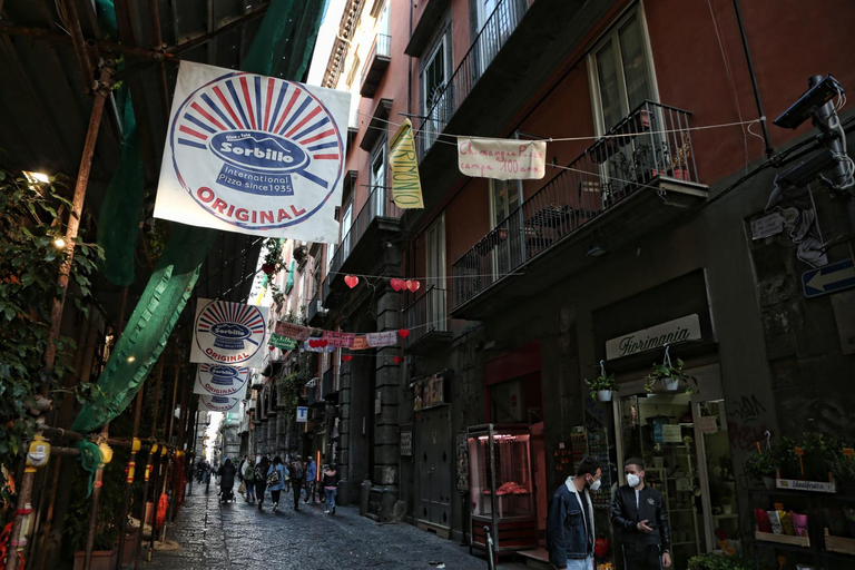 Others 4, Maison Nilo 15, Napoli