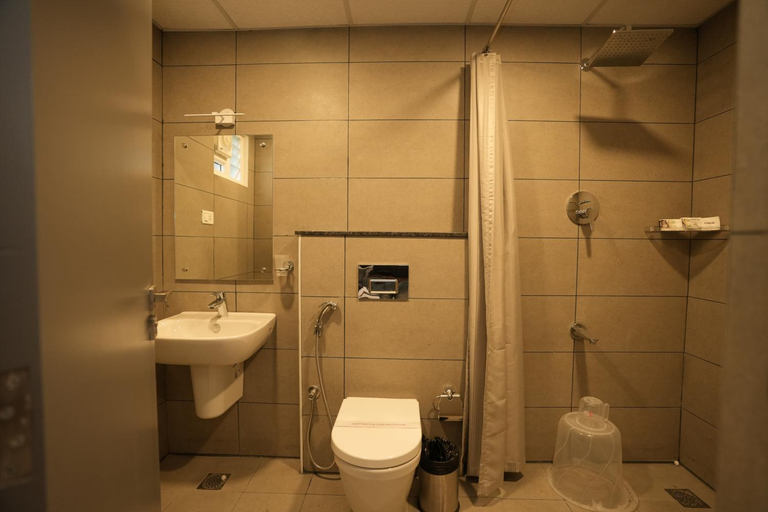 Bathroom 4, GRAND GANPAT HOTEL,VELLORE, Vellore