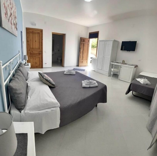 Bedroom 3, La Cycas, Trapani