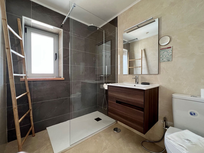 Bathroom 2, Alvor Brightness by Homing, Portimão
