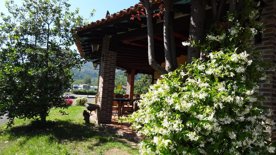 Others 4, Hotel El Bricial, Asturias