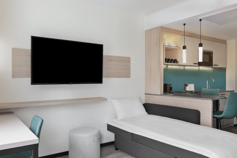 Bedroom 2, Residence Inn by Marriott Hamburg Altona, Hamburg