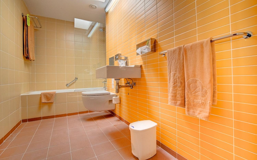 Bathroom 5, SBH Monica Beach Resort, Las Palmas