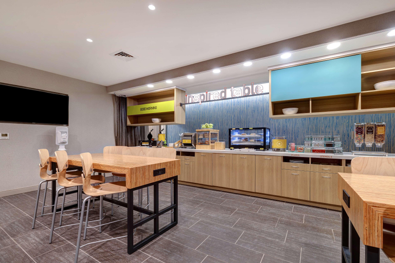 Food & Drinks 5, Home2 Suites by Hilton Wilkes-Barre, Luzerne