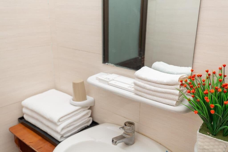 Bathroom 4, The Ky Moi Hotel, Hai Bà Trưng
