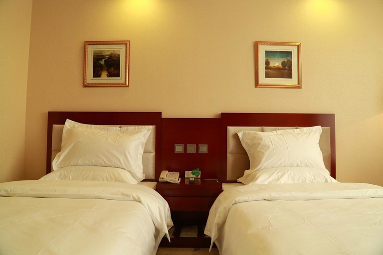 Bedroom 2, Huihao Business Hotel, Tianjin