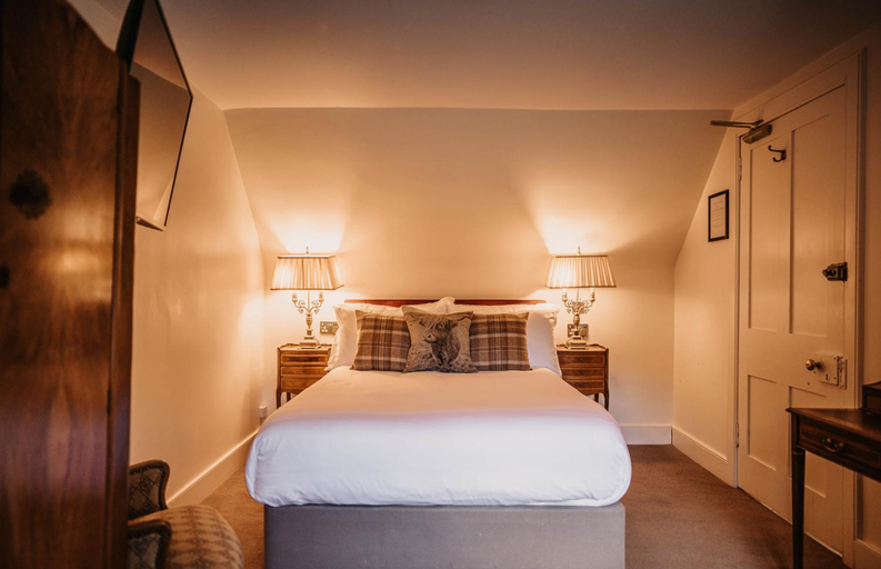Bedroom 2, Shieldaig Lodge, Highland