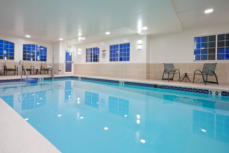 Sport & Beauty 4, Candlewood Suites WILLIAMSPORT, Lycoming