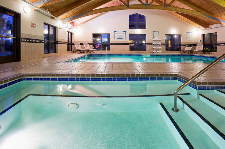 Sport & Beauty 4, Candlewood Suites EAGAN ARPT SOUTH - MALL AREA, Dakota