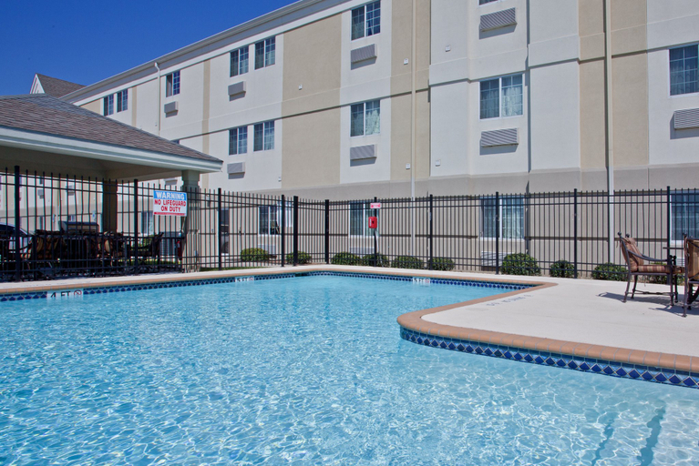 Sport & Beauty 4, Candlewood Suites PORT ARTHUR/NEDERLAND, Jefferson