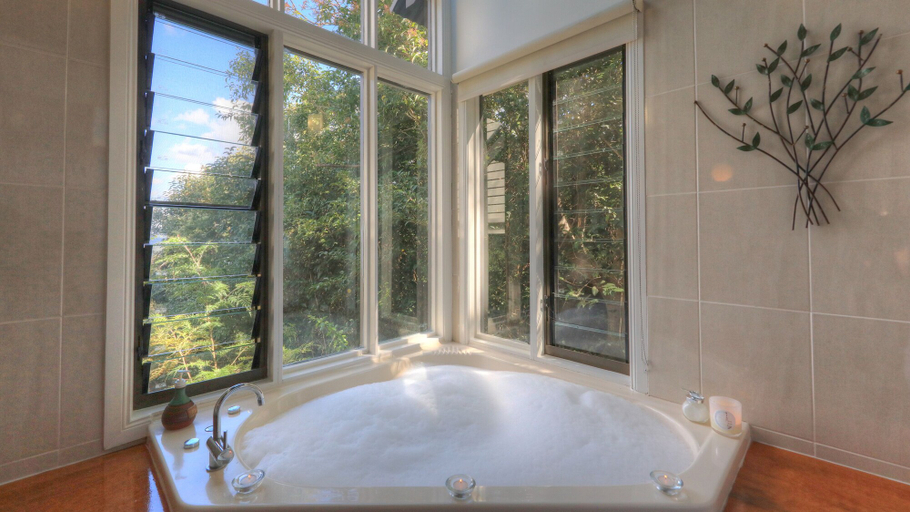 Bathroom 4, Misty View Cottages Montville, Maroochy