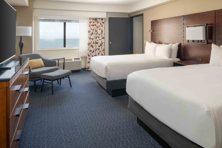Bedroom 3, DoubleTree by Hilton San Francisco Airport, San Mateo