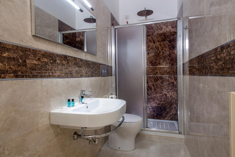 Bathroom 4, Hearth Hotel, Rome