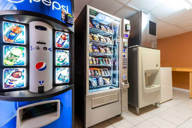 Food & Drinks, Super 8 by Wyndham Greensburg, Westmoreland