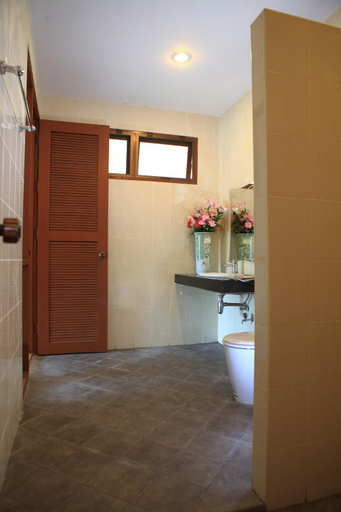 Bathroom, Thongsathit Hill Resort KhaoYai, Pak Chong