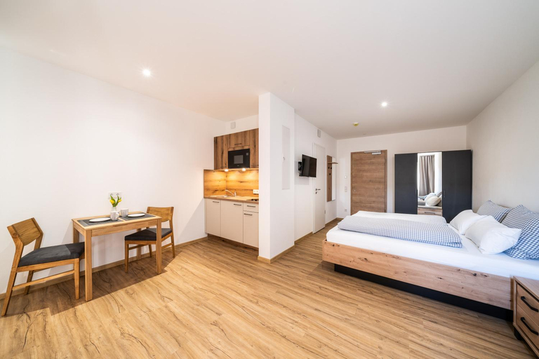 Bedroom 2, Kaneder Hof - Self Check-in, Aichach-Friedberg