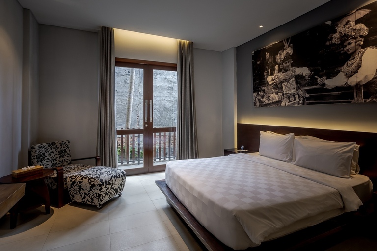 Bedroom 12