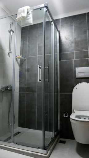 Bathroom 4, Caliskanlar Hotel, Merkez