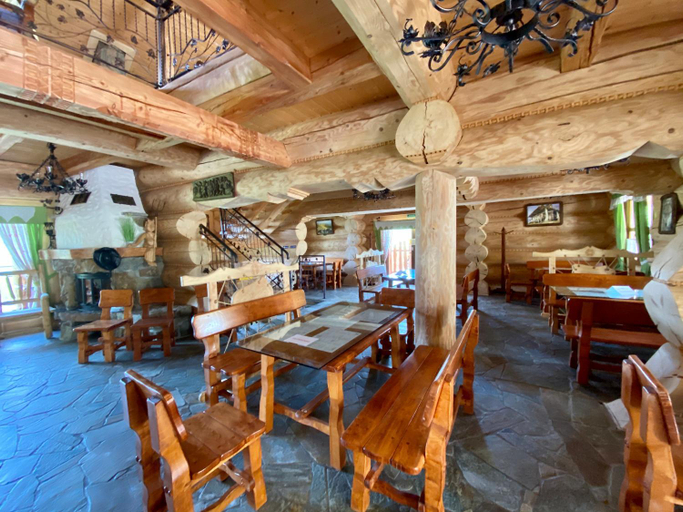 Food & Drinks 2, Noclegi - Karczma Solina, Lesko