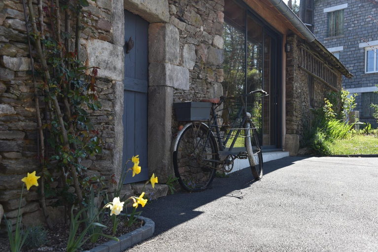 Others 4, Au Relais de Laborde, Corrèze