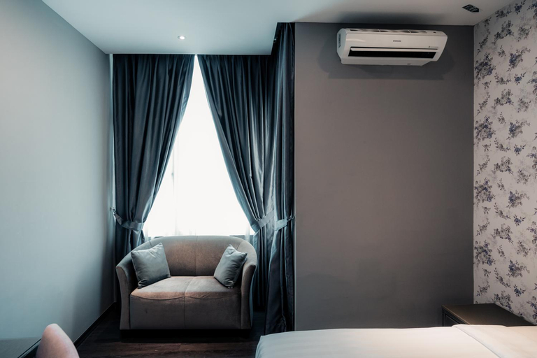 Bedroom 13