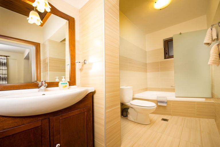 Bathroom 2, Melidoni X Village, Crete