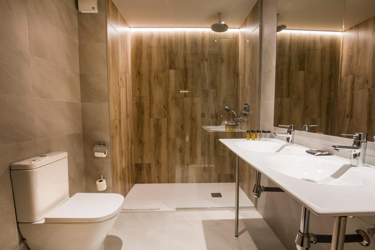 Bathroom 4, Pic Maia Mountain Hotel, Pyrénées-Orientales