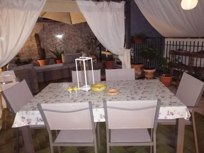 Food & Drinks 3, Don Nino, Lecce