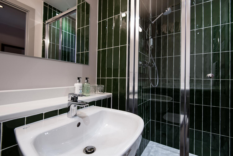Bathroom 3, The Northallerton Inn - The Inn Collection Group, North Yorkshire