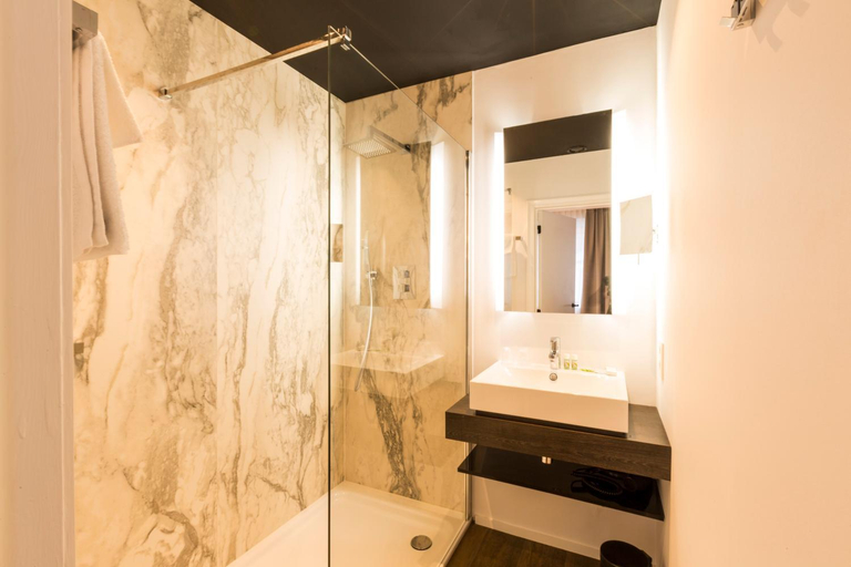 Bathroom 4, Hotel Rubens-Grote Markt, Antwerpen