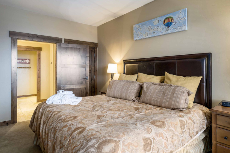 Bedroom 3, Trailhead Lodge, Routt