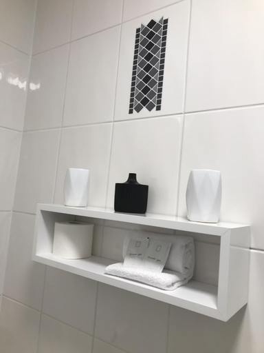 Bathroom 5, La maison de Louisette, Morbihan