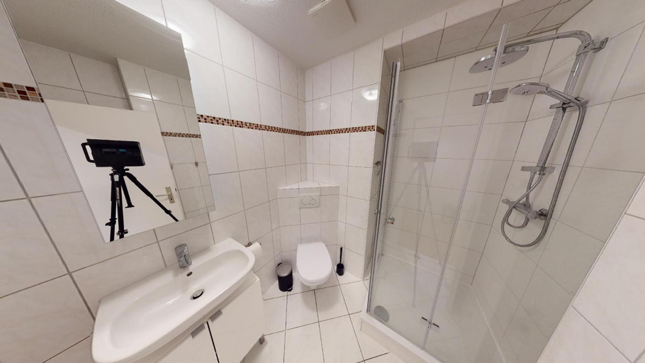 Bathroom, Lieblingsapartment No.2 in Top Citylage mit 1 SZ, Rostock