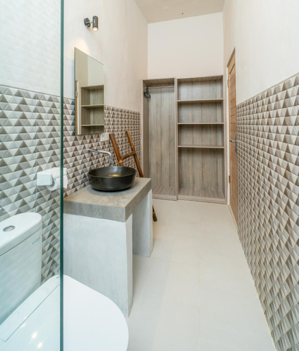 Bathroom 1, Amazon Guesthouse by Bukit Vista, Badung