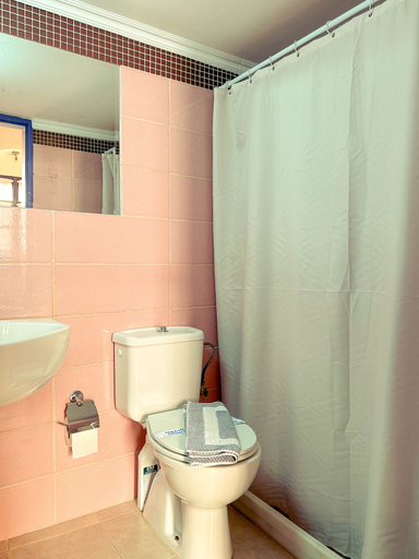 Bathroom 5, Kali Strata 2 - Downtown, South Aegean