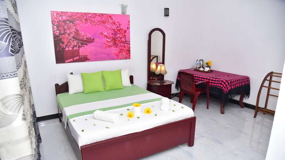 Others 5, Sayare Inn, Dambulla