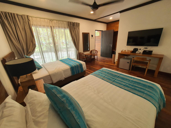 Bedroom 2, Borneo Divers Mabul Resort., Semporna