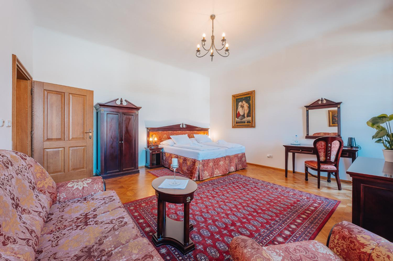 Bedroom 2, Zamek Hradek, Klatovy