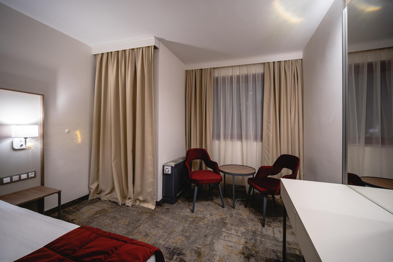 Bedroom 3, Saint George Hotel & Medical Spa, Pomorie
