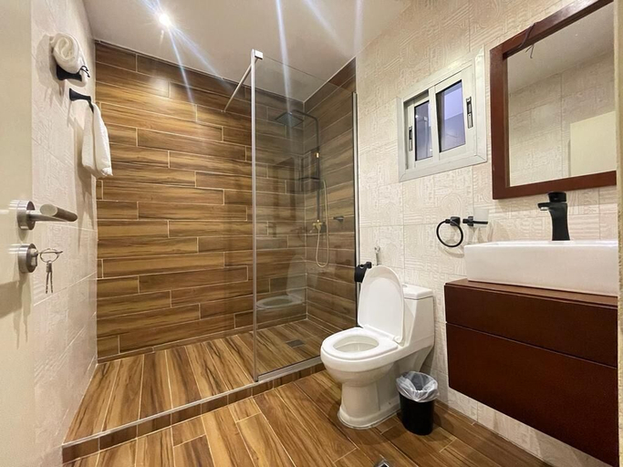 Others 5, Swanky Apartments, Wouri