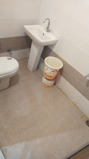 Bathroom 4, RANGBAARI STAYS & CAFE, Jodhpur