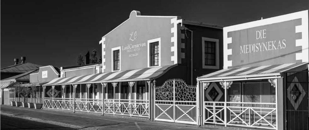 4, LORD CARNARVON Small Hotel, Pixley ka Seme
