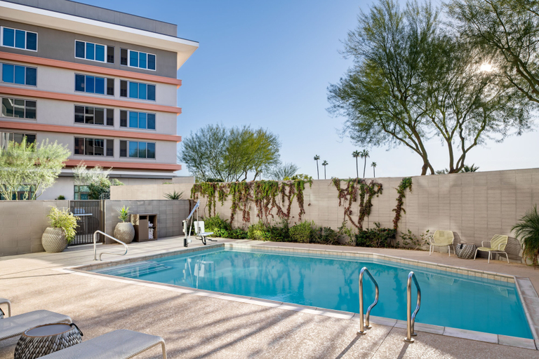 Sport & Beauty 5, Element by Marriott Scottsdale at SkySong, Maricopa