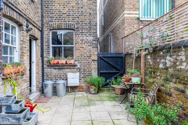 Exterior & Views 2, Trendy 2BD House 5 Mins From Willesden Junction!, London