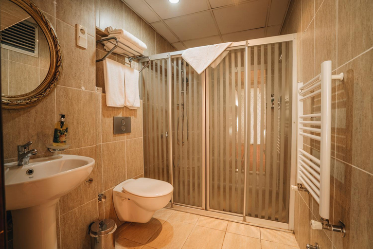 Bathroom 4, Sultan Corner Old City, Fatih