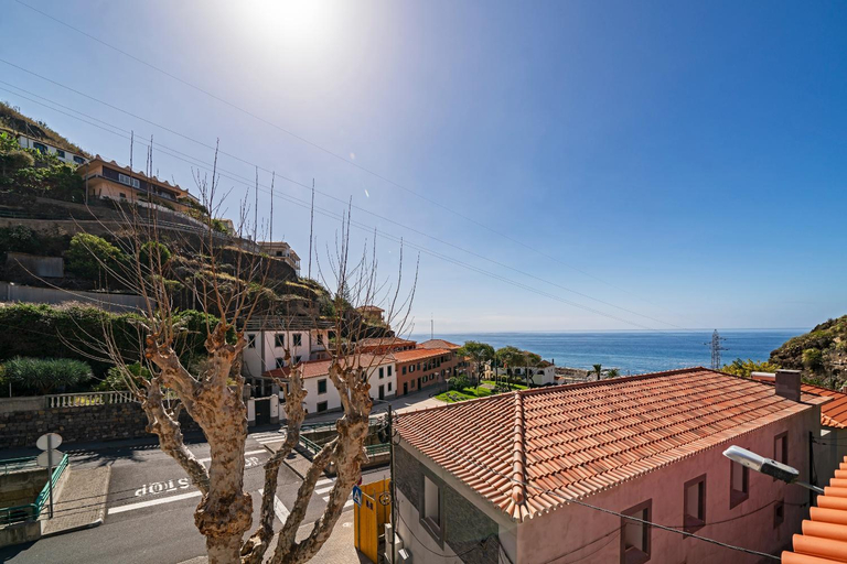 Others 2, The Rum Inn, Calheta