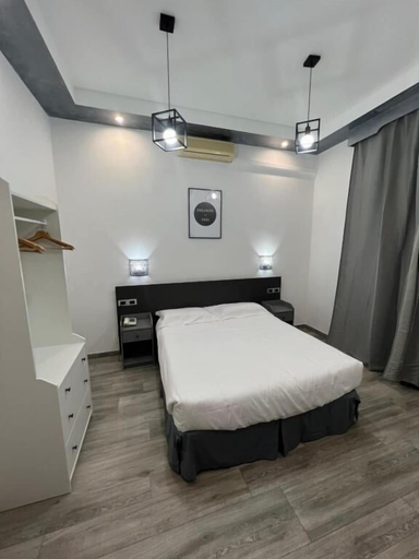 Others 5, Hotel Ferrucci, Torino