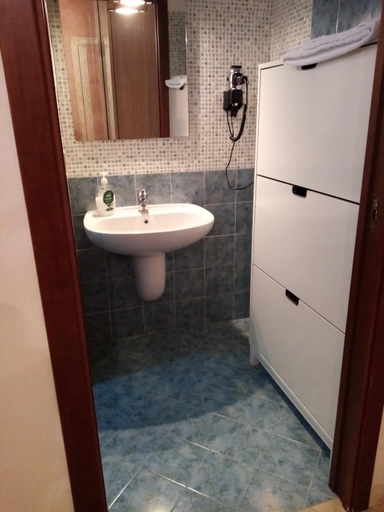 Bathroom 5, BB CAMERE POLICLINICO, Messina