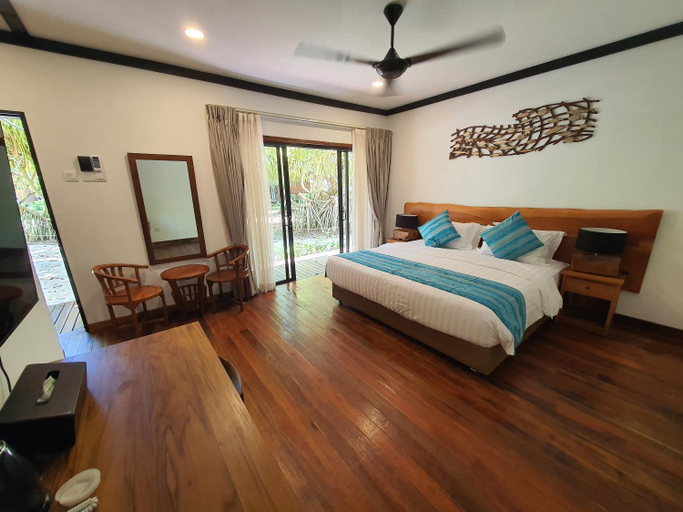 Bedroom 4, Borneo Divers Mabul Resort., Semporna